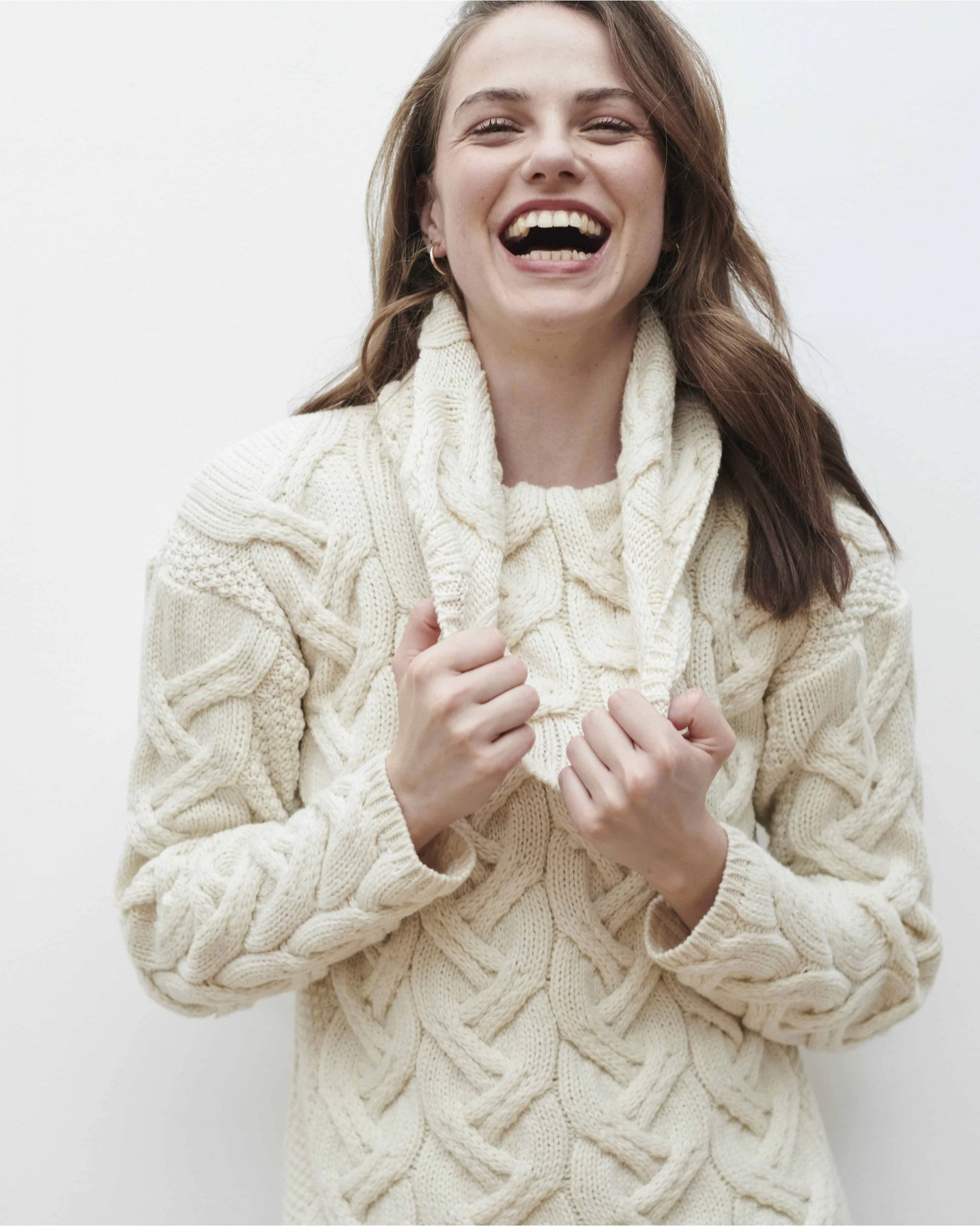 Kinsale Cable Aran Sweater - Image 12