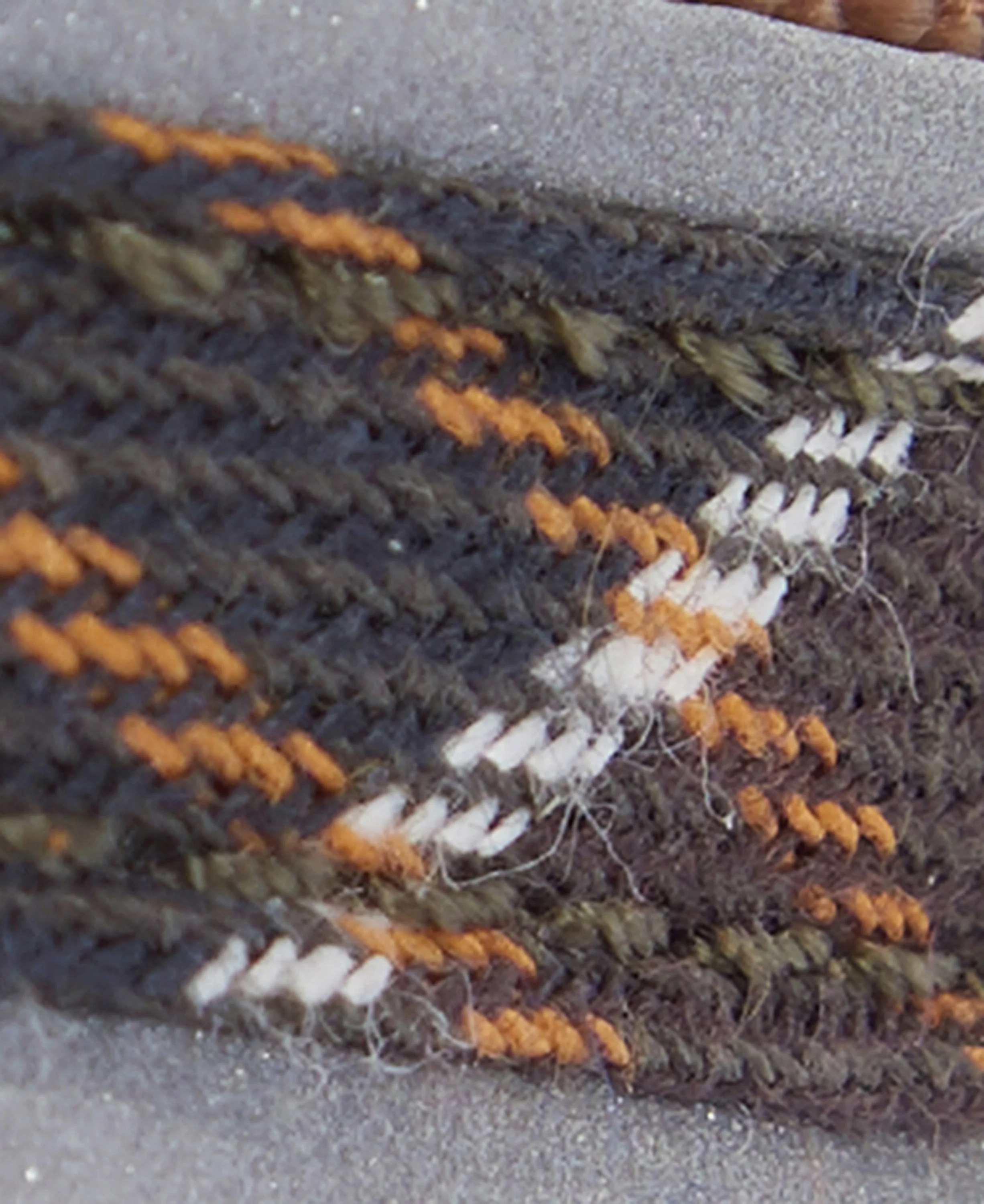 Barbour Reflective Tartan Dog Lead - Image 31