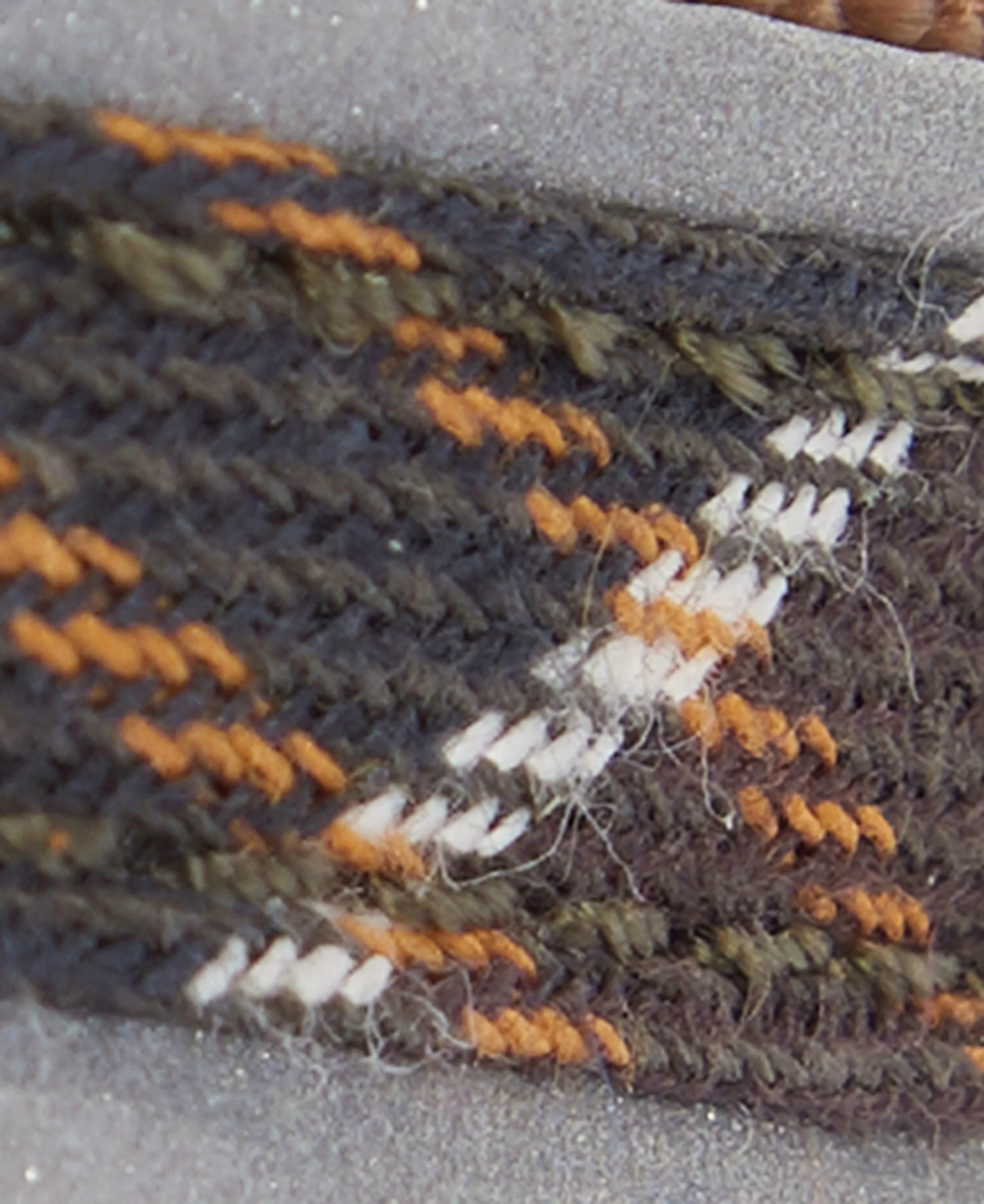 Barbour Reflective Tartan Dog Lead - Image 32