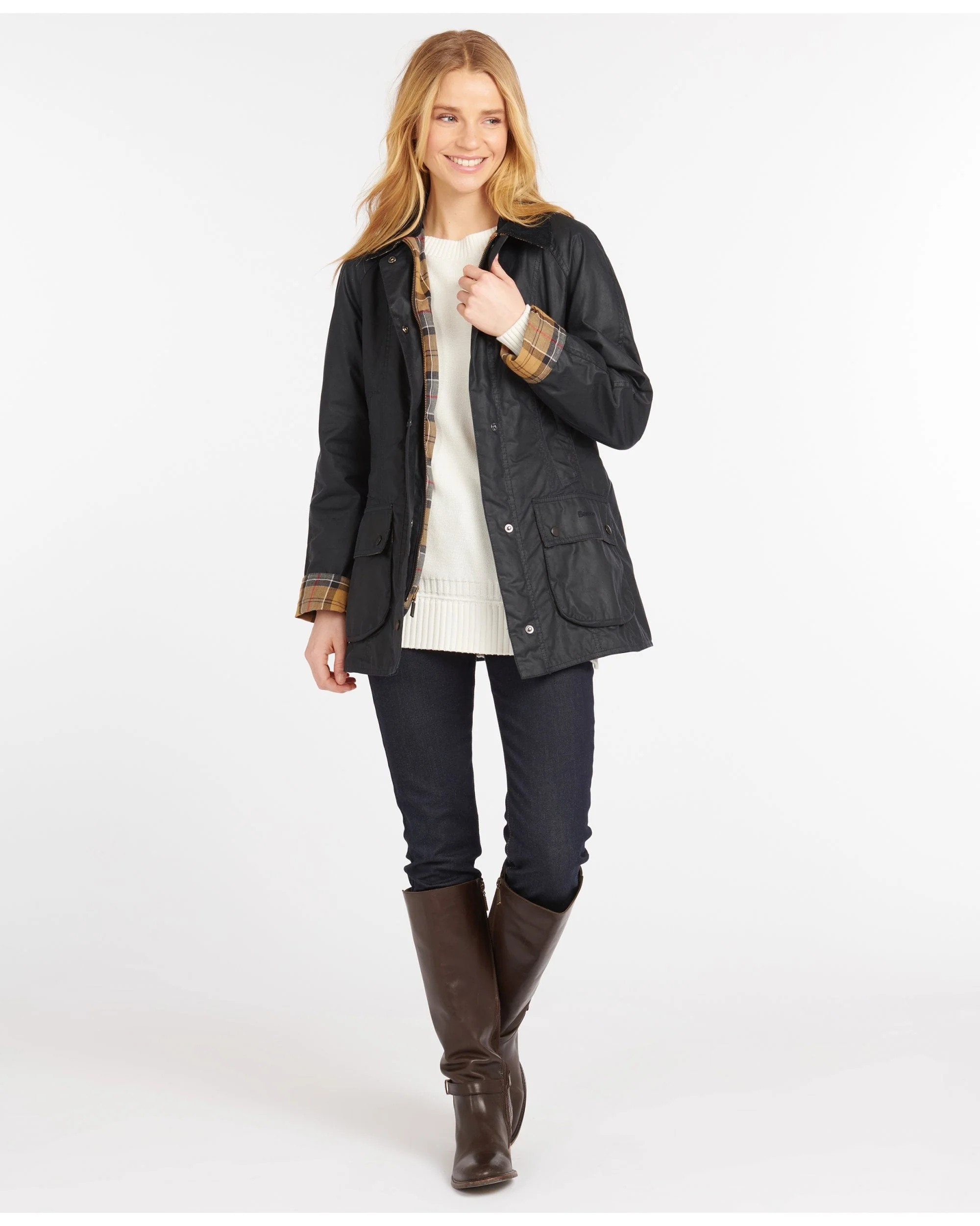 Beadnell Wax Jacket - Image 35