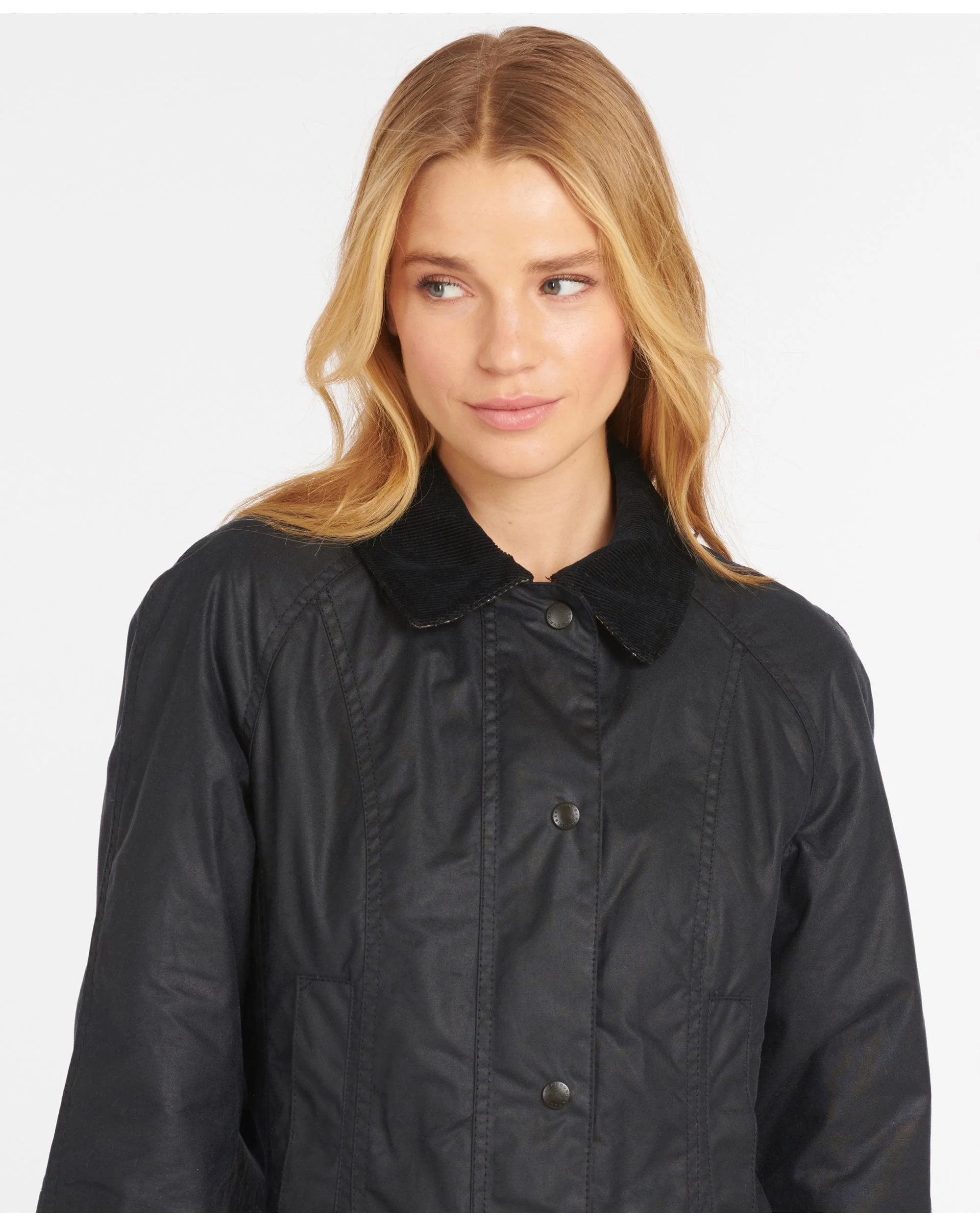 Beadnell Wax Jacket - Image 45