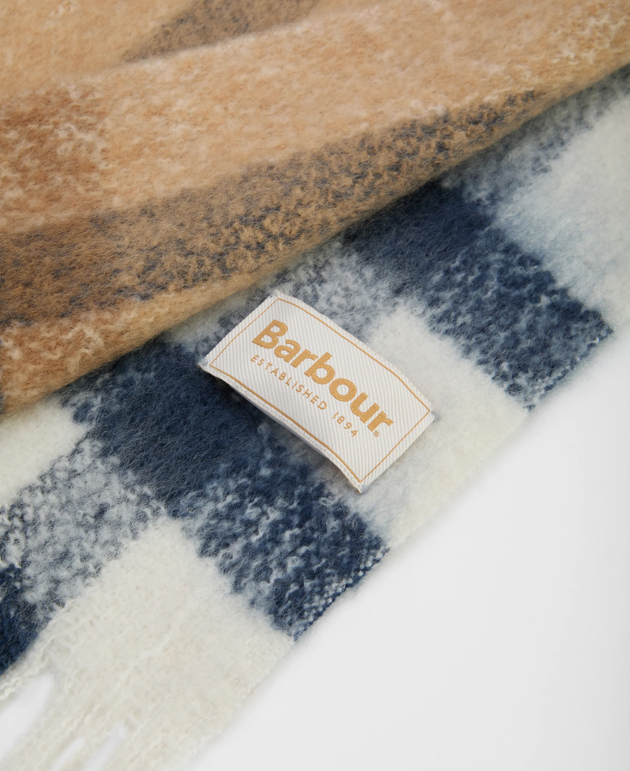 Isla Tartan Boucle Scarf - Image 25