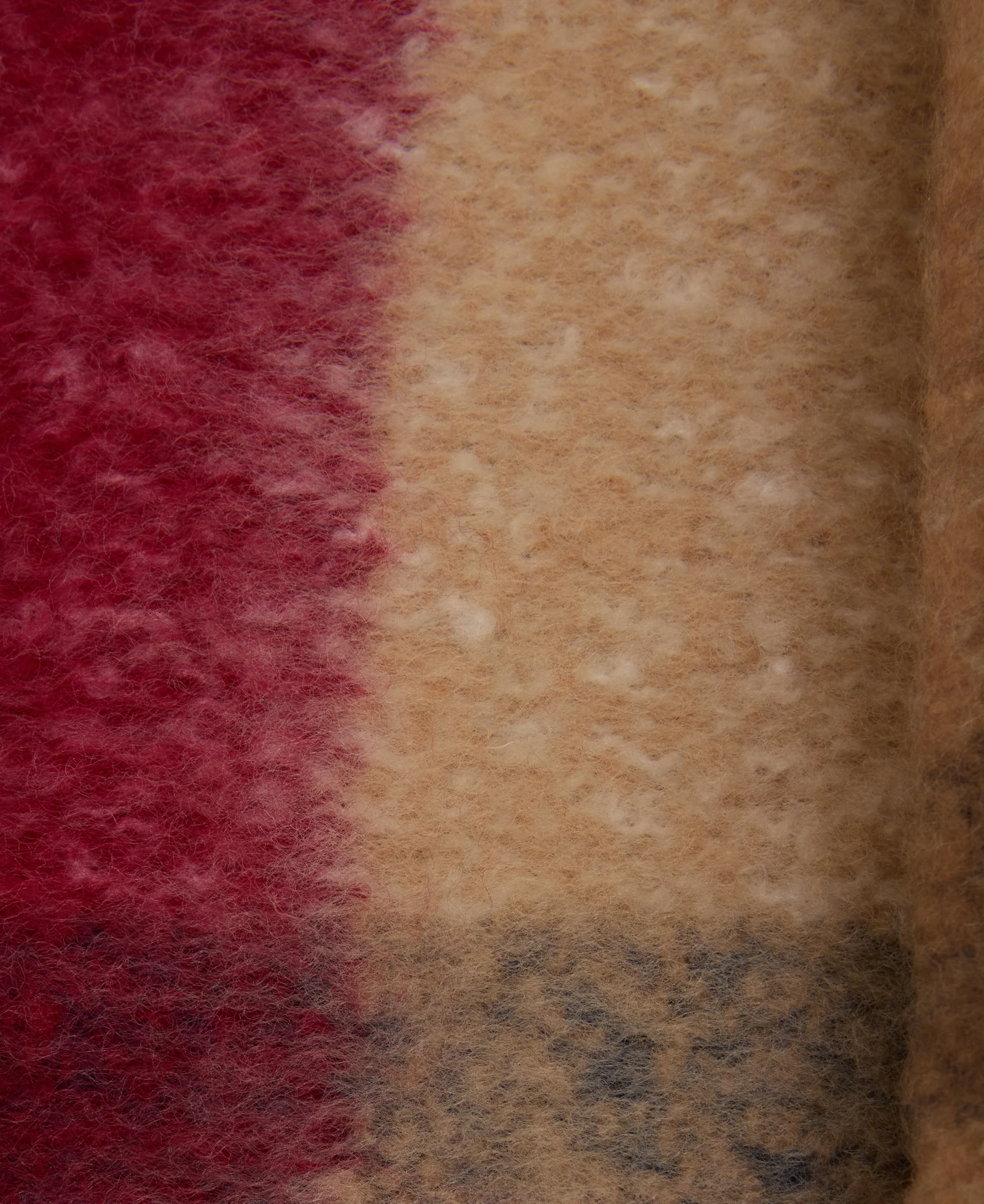 Isla Tartan Boucle Scarf - Image 27