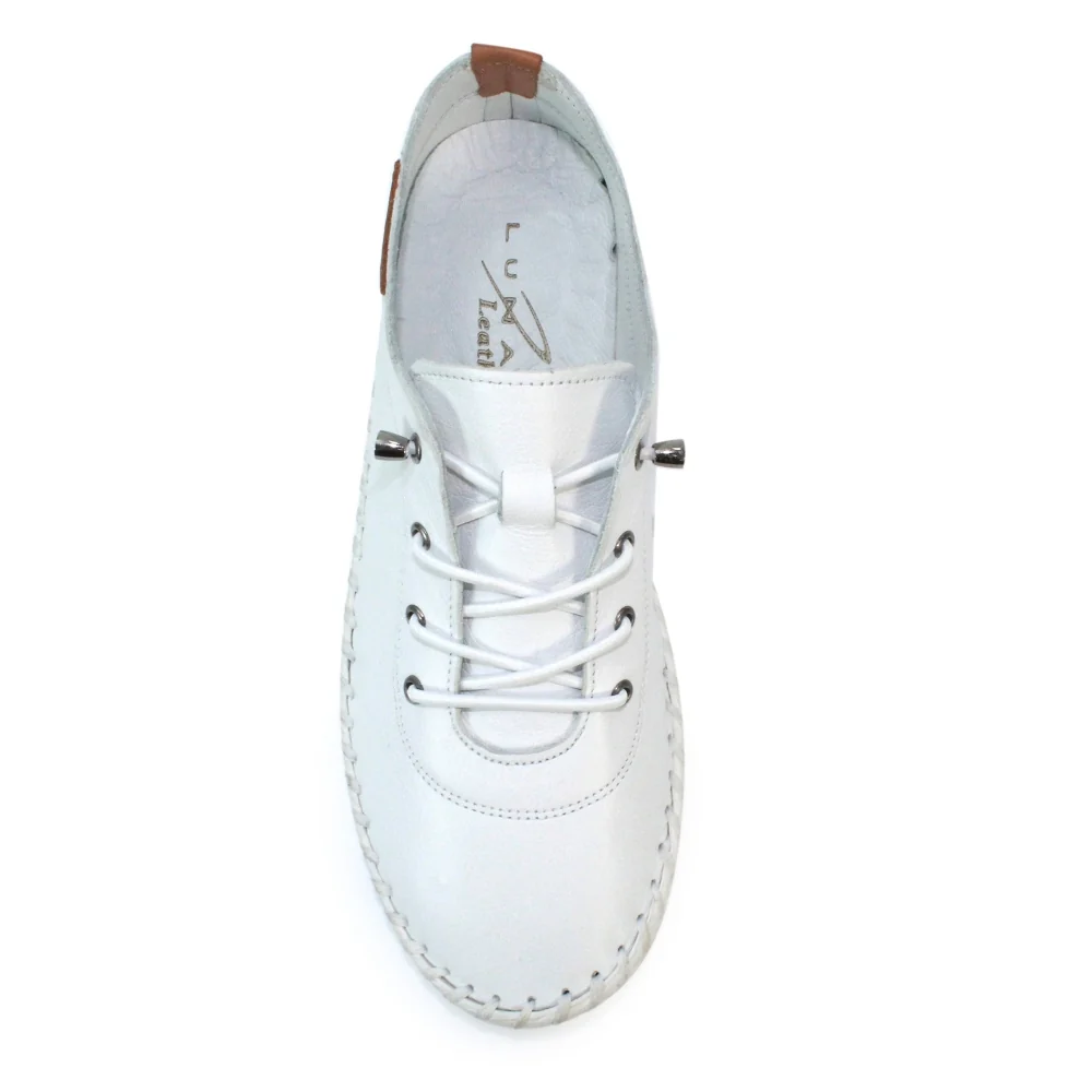 St Ives White Leather Plimsoll - Image 3